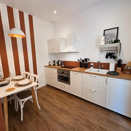 Suquet Prestige, T2, 4p, Ac, Proche Port Et Palais Daire