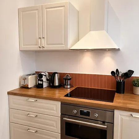 Suquet Prestige, T2, 4p, Ac, Proche Port Et Palais